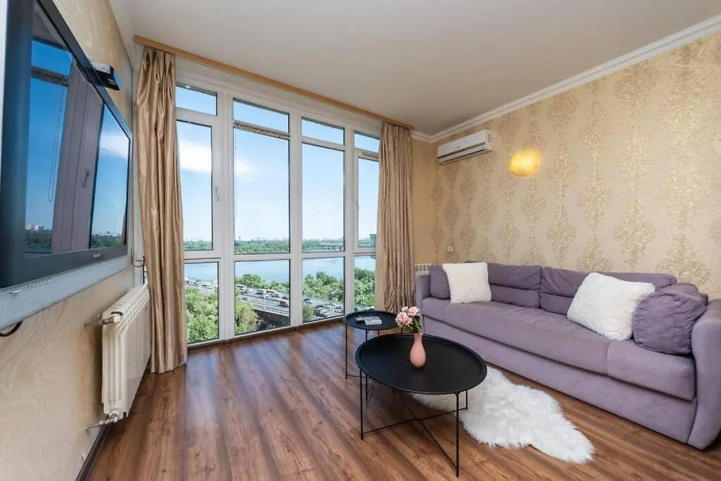 Apartments With Crazy Panoramic View Of The Dniepr Kijów Ukraina