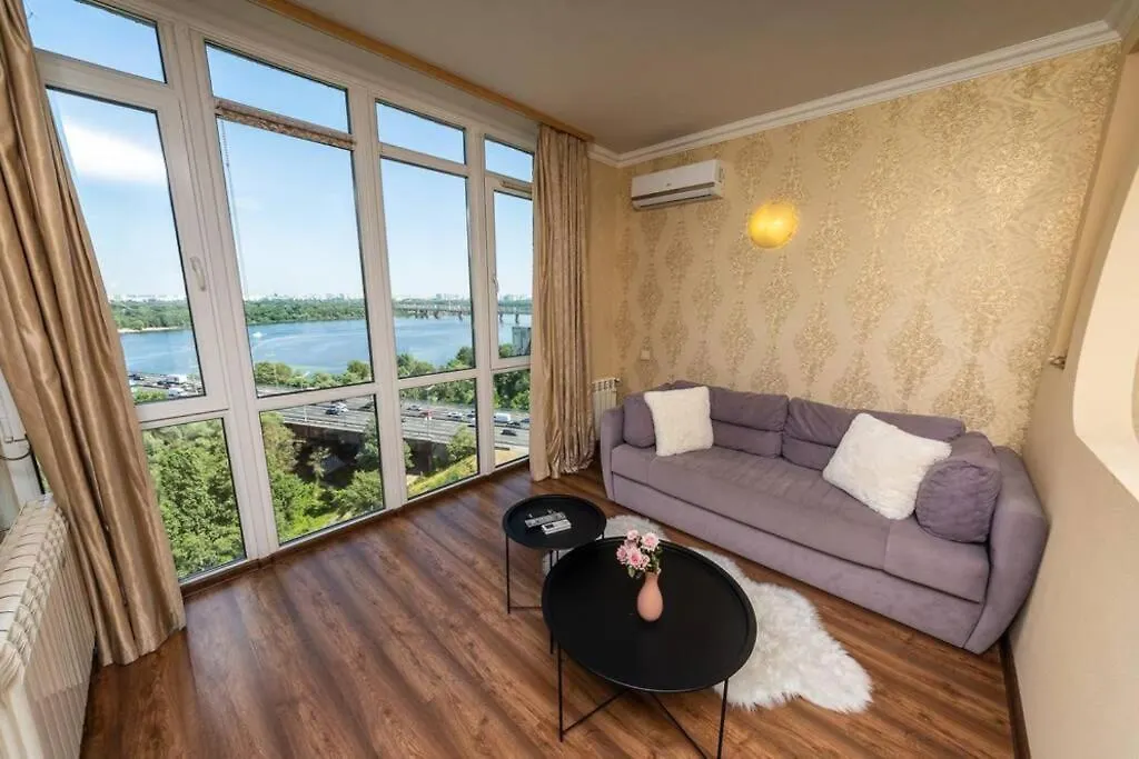 Apartments With Crazy Panoramic View Of The Dniepr Kijów