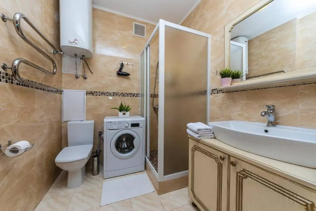Apartments With Crazy Panoramic View Of The Dniepr Kyiv Ukraine